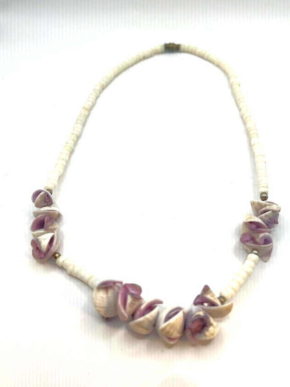 70s Vintage White Heishi & Purple Clam Shell Choker